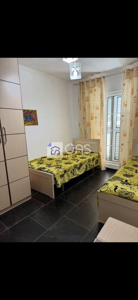 Jepet apartament me qera 2+1 Rruga Bardhyl