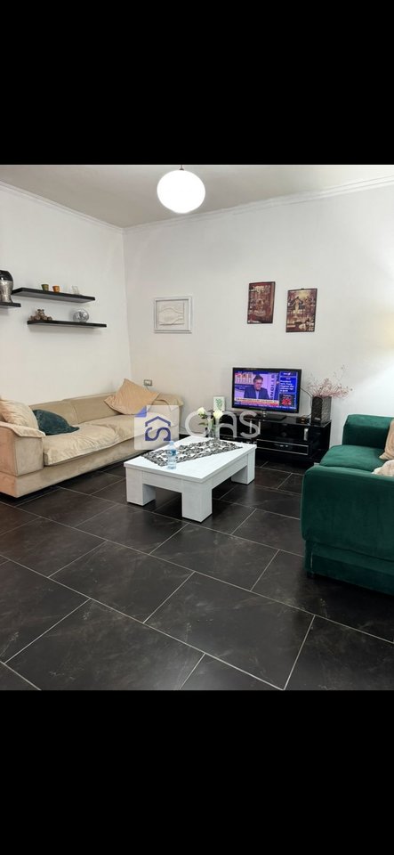 Jepet apartament me qera 2+1 Rruga Bardhyl