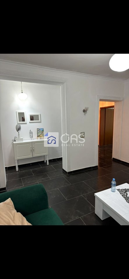 Jepet apartament me qera 2+1 Rruga Bardhyl