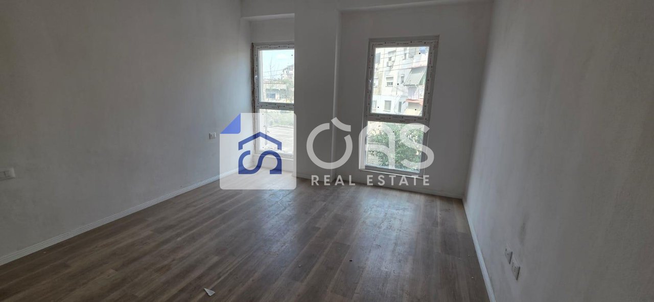Vendesi appartamento 1+1 presso Dritan Hoxha