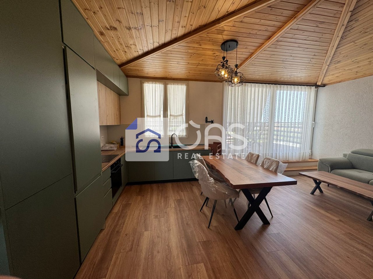 Duplex 2+1+2+1 with parking space for rent in Shkoze