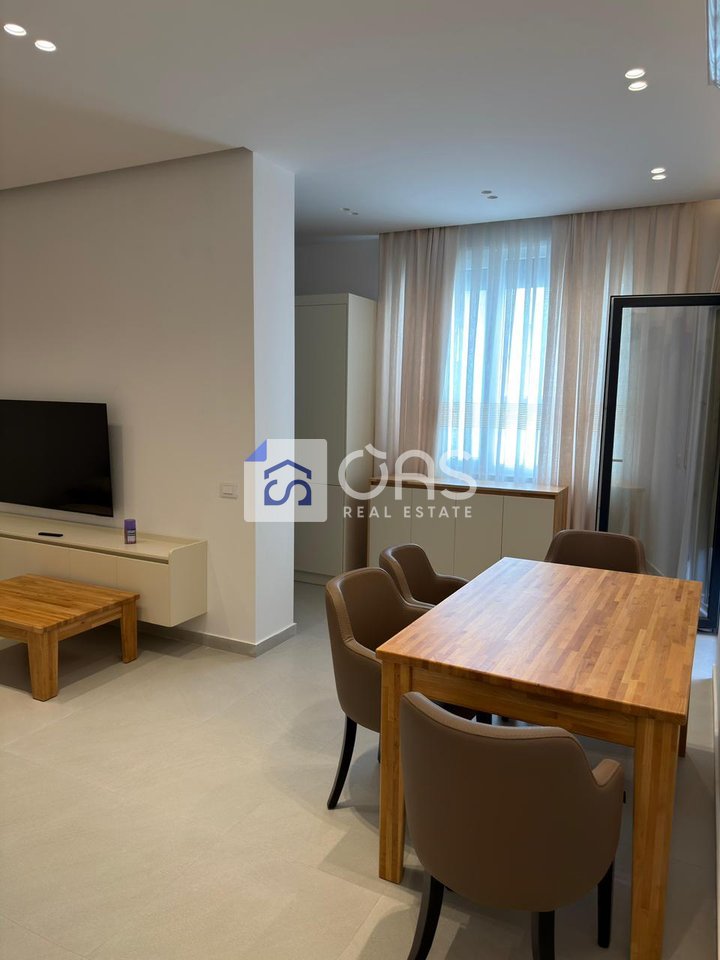 For rent: 1+1 apartment with garage in Shkoze