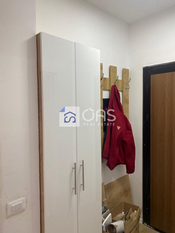 Jepet me qera  apartament 1+1  Univers City