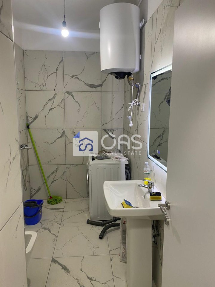 Jepet me qera  apartament 1+1  Univers City
