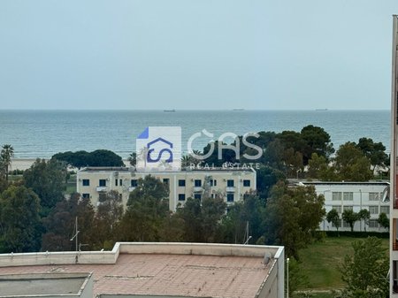 Shitet apartament 2+1 me pamje nga deti ne Durres.
