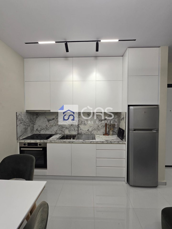 Jepet me qera apartament 1+1  univers city