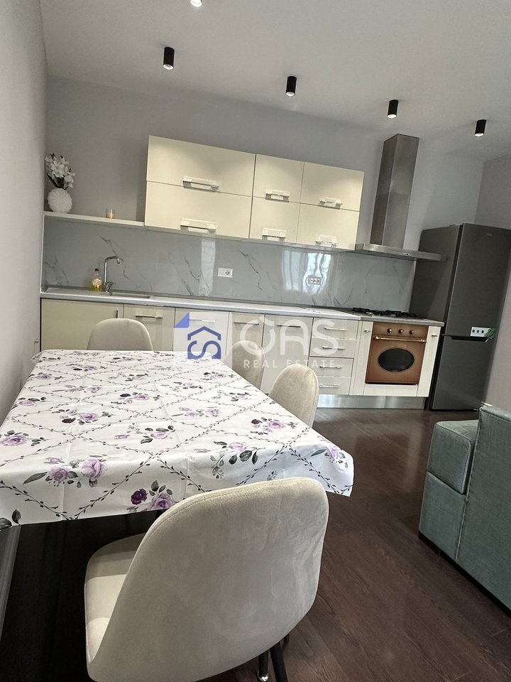 Jepet me qera apartament 1+1  univers city
