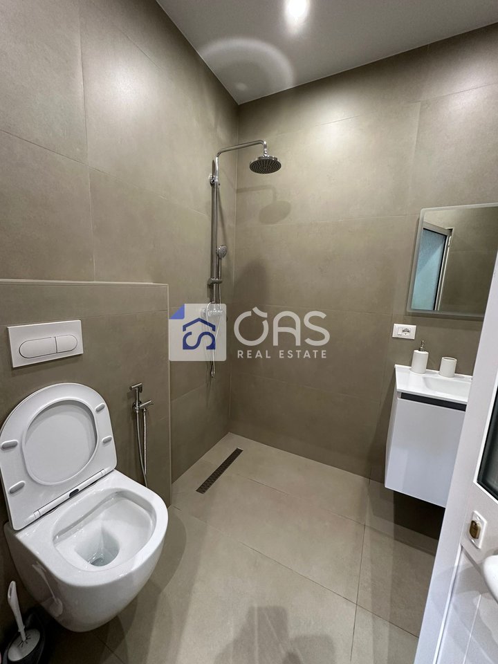Jepet me qera apartament 1+1  univers city