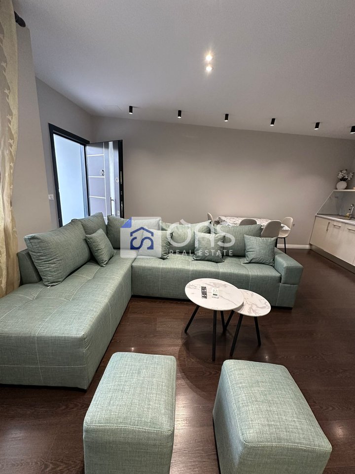 Jepet me qera apartament 1+1  univers city