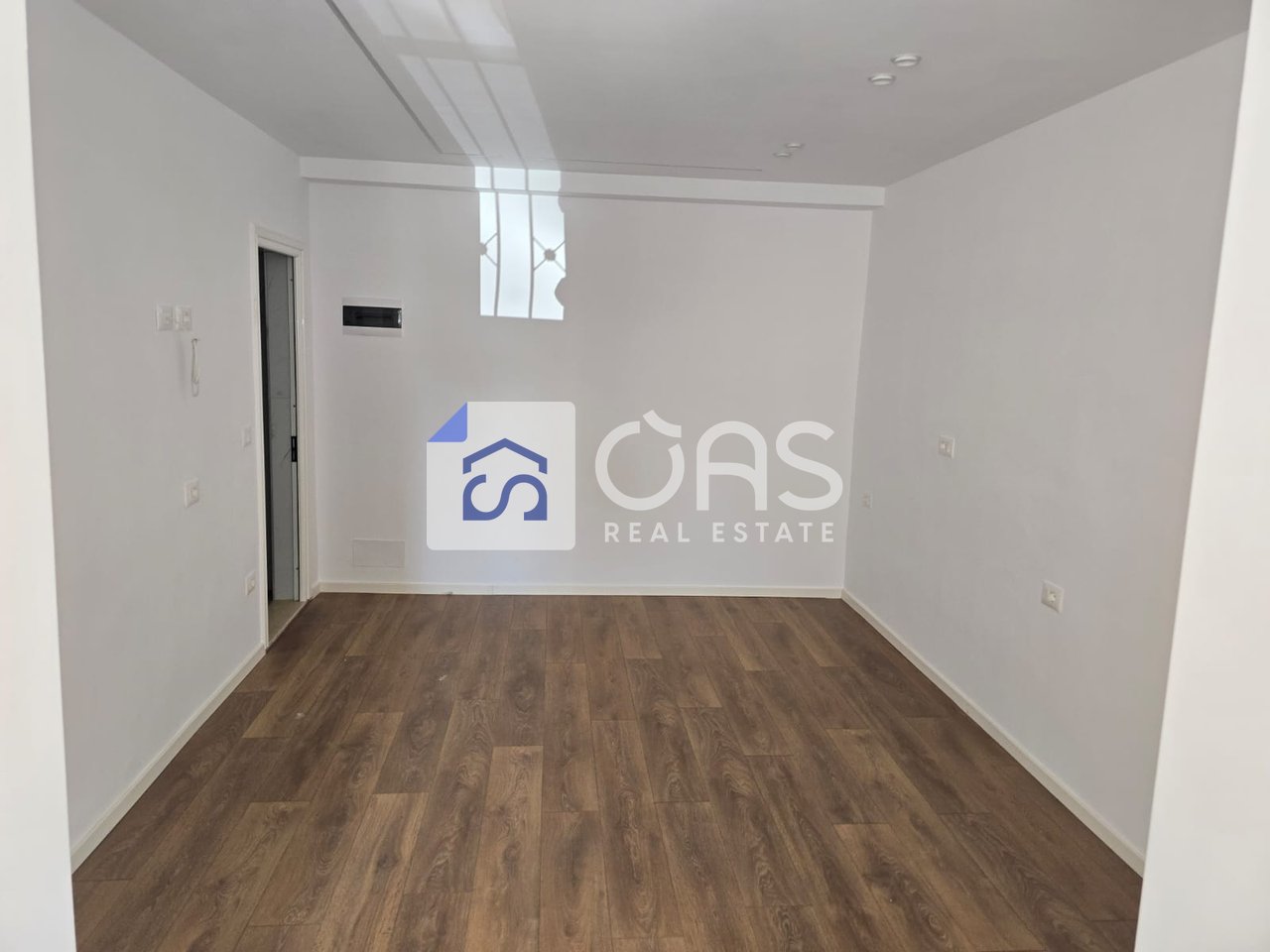 Studio apartment for sale on 4 Deshmoret Street