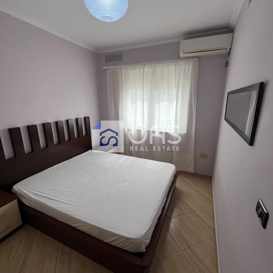 Jepet me qera apartament 1+1 rruga e dibres