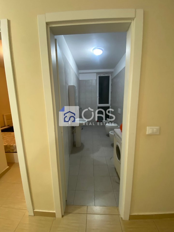 Jepet apartament me qera 2+1 Bulevard i Ri