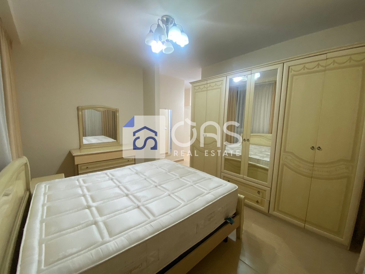 Jepet apartament me qera 2+1 Bulevard i Ri