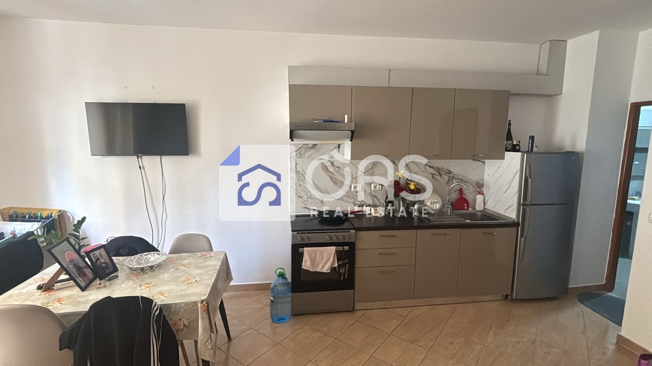 jepet me qira  Apartament 1+1 astir