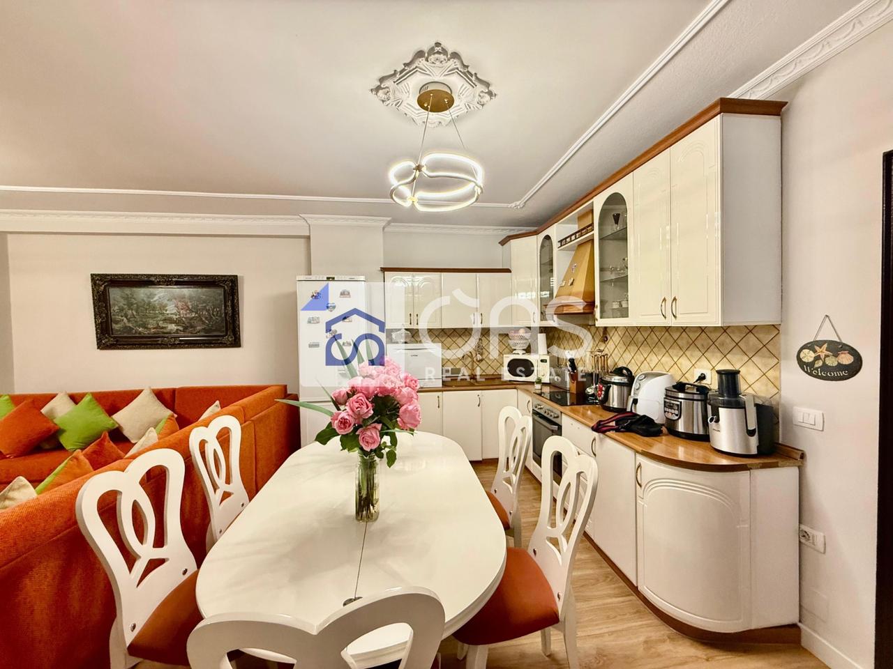 For rent 2+1+2 apartment at Komuna e Parisit