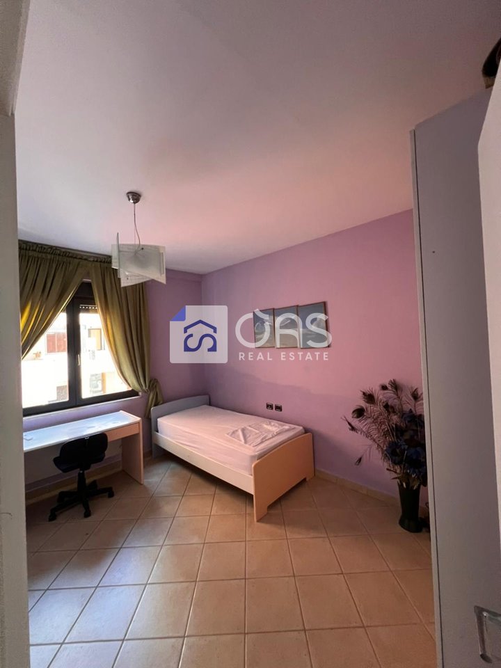 2+1+2 apartment for rent at Qemal Stafa