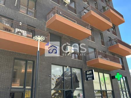 Shitet apartament 2+1+2 Fusha aviacionit  (2 poste parkimi)