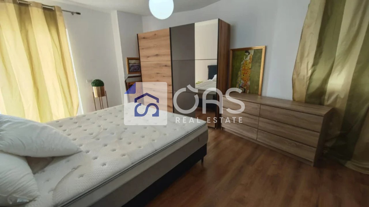 Jepet me qera apartament 2+1+2 Te Komuna e Parisit