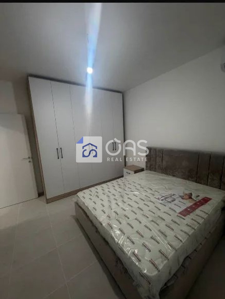 Shitet apartament 2+1 ne Laprake