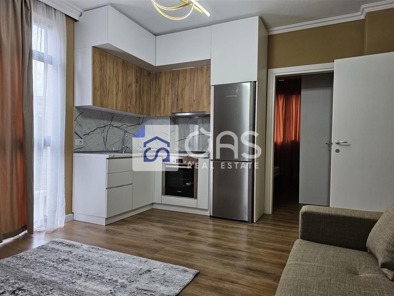 Jepet me qira apartament 2+1 Te Rruga e Dibres