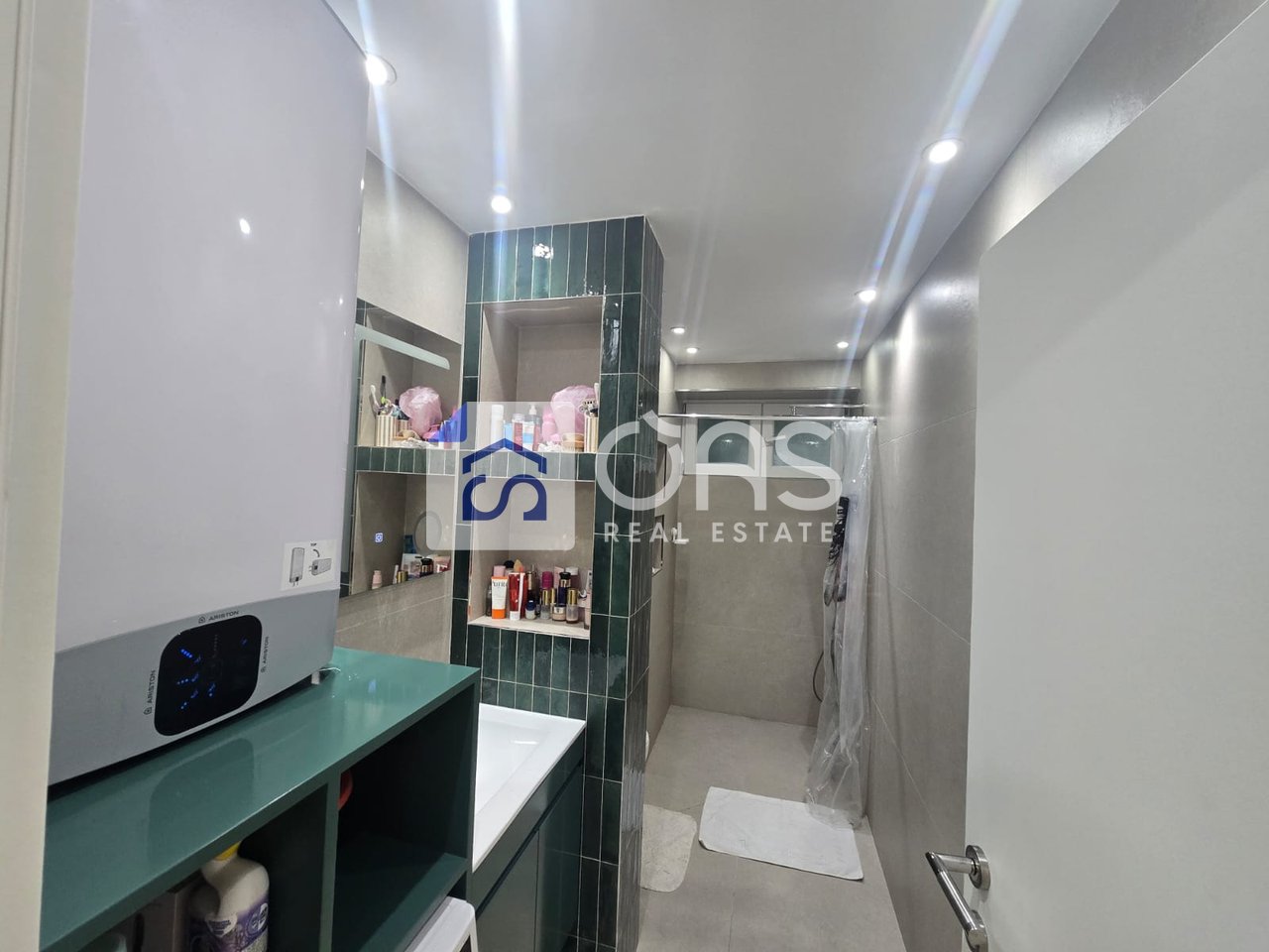 Apartment 2+1 for sale in Brryli (Inside the ring)