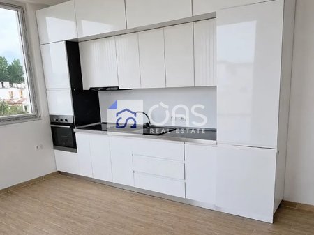 Jepet apartament me qera 1+1 Ne Astir