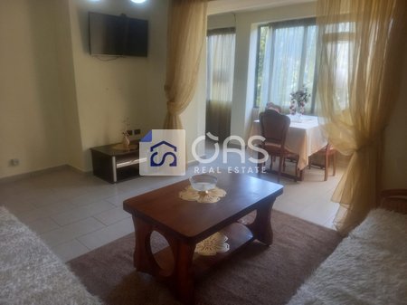 Jepet me qera apartament 2+1 21 dhjetori (perball oslos)