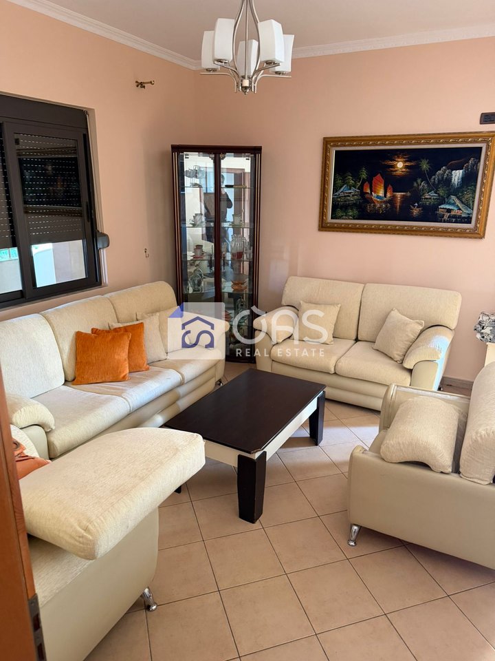 Jepet me qera apartament 2+1+2 ne 5 Maj .