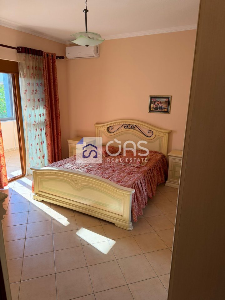 Jepet me qera apartament 2+1+2 ne 5 Maj .