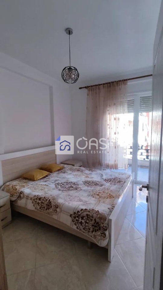 Jepet apartament me qera 1+1 Pallati Me Shigjeta