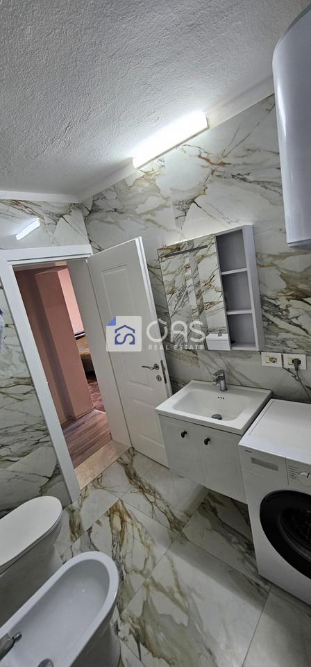 Jepet apartament me qera 1+1 Ne Brryl