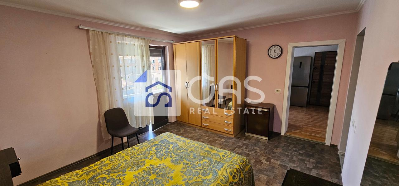 Jepet apartament me qera 1+1 Ne Brryl
