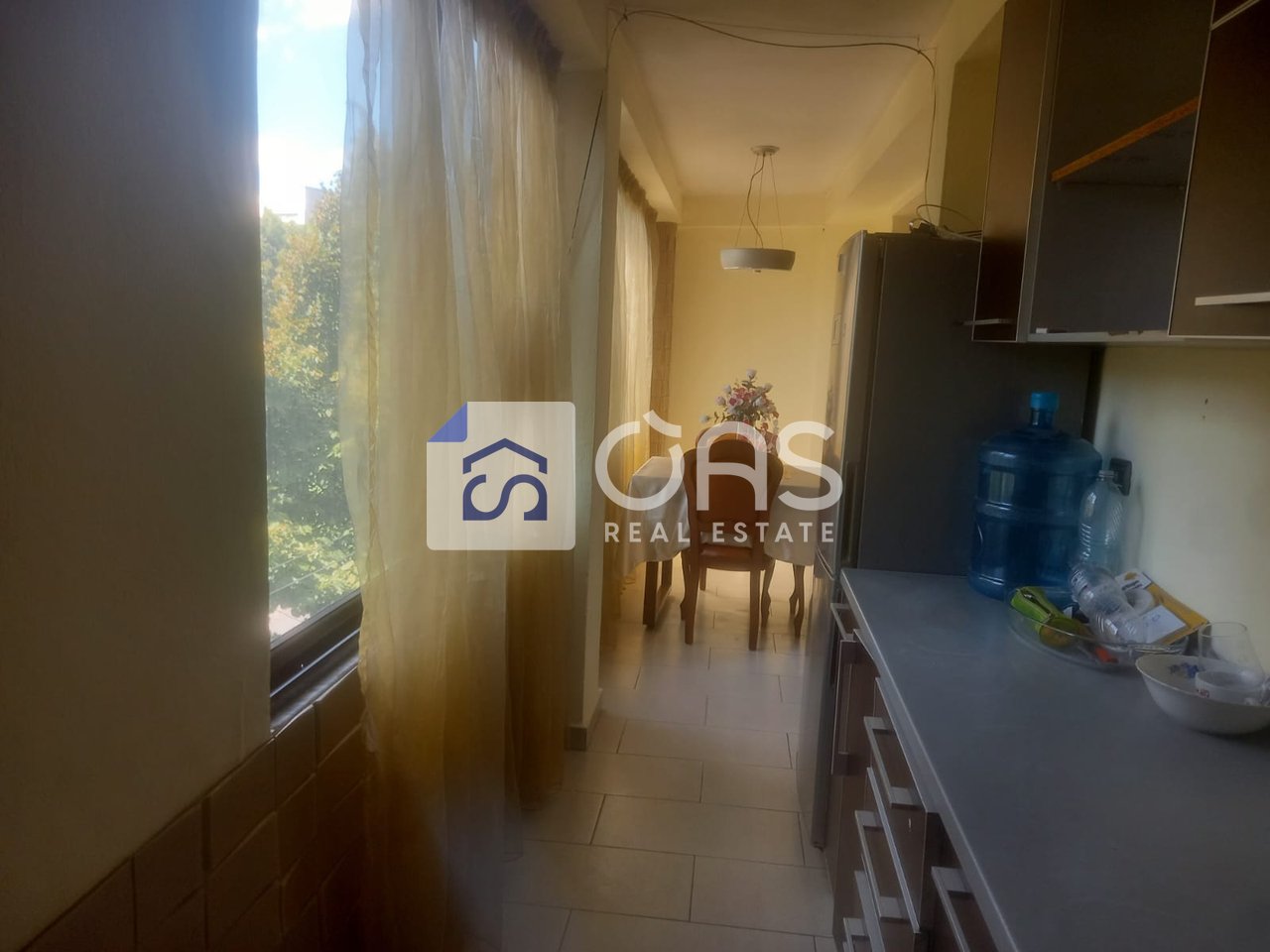 Jepet me qera apartament 2+1 21 dhjetori (perball oslos)