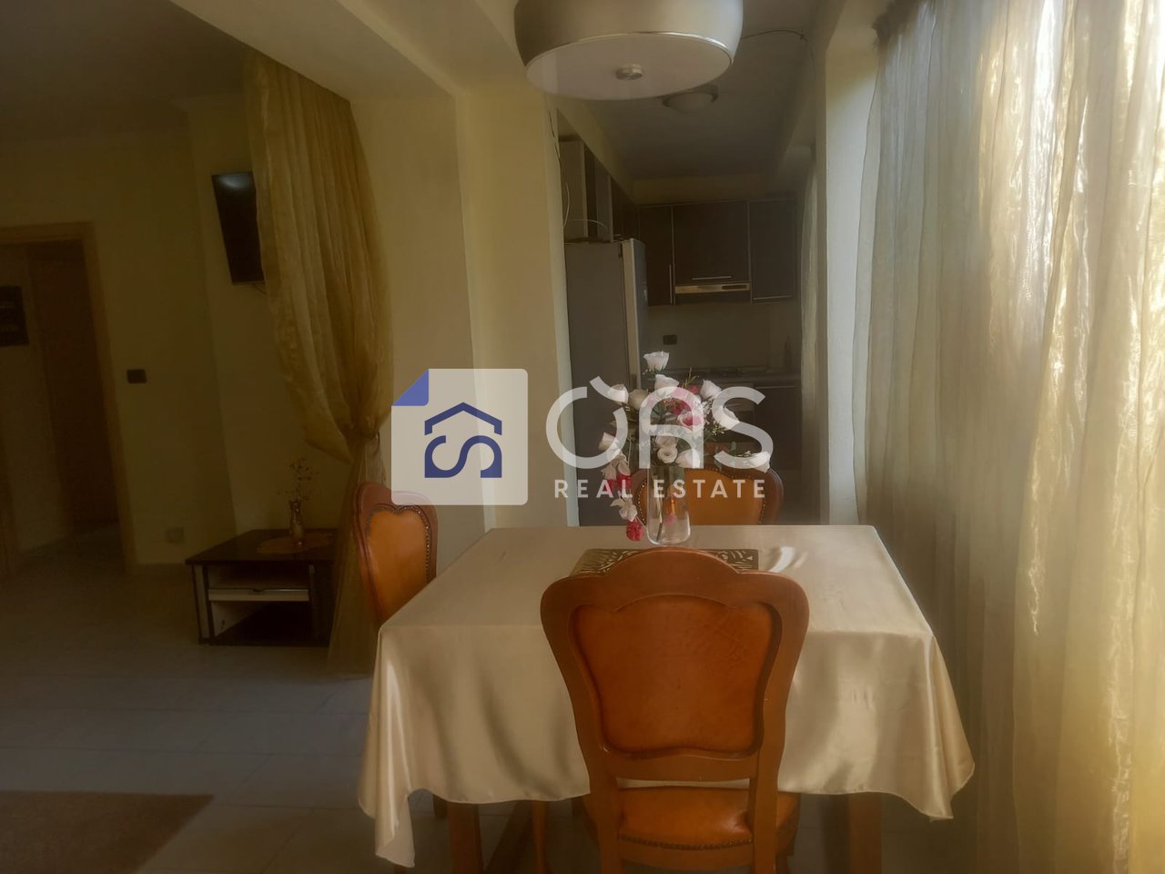 Jepet me qera apartament 2+1 21 dhjetori (perball oslos)