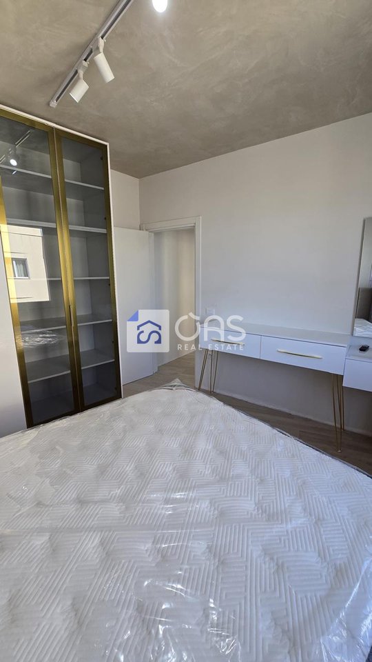 Jepet apartament me qera 1+1 Astir (pallati edglis)