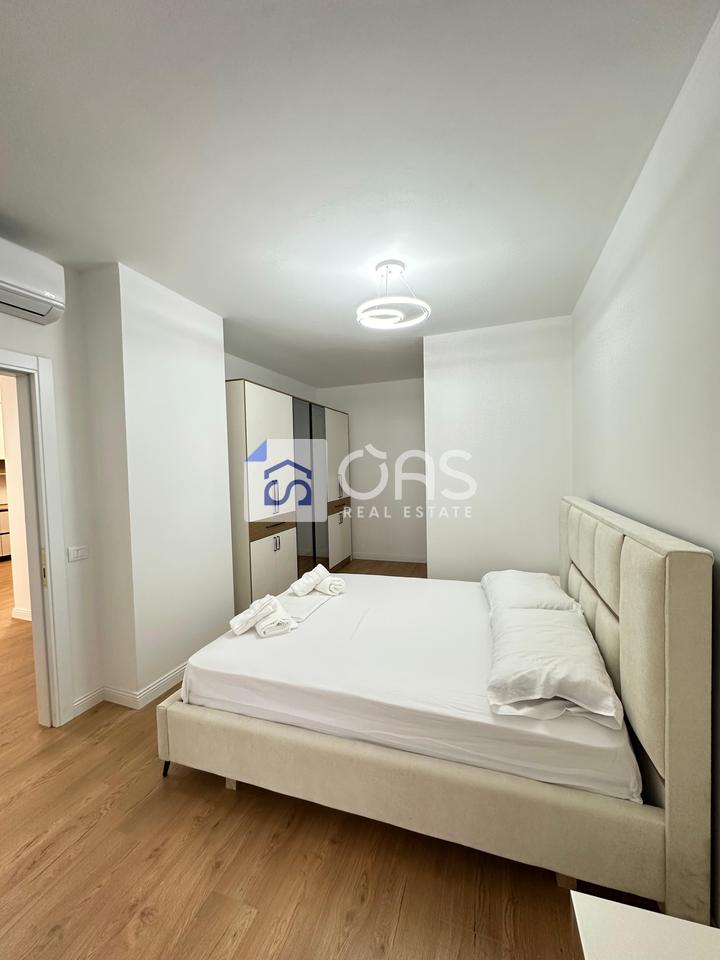 Jepet me qera apartament 2+1+2 QSUT (perball ministris se mbrojtjes)