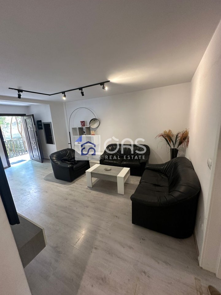 2+1 apartment for rent near the Train Station