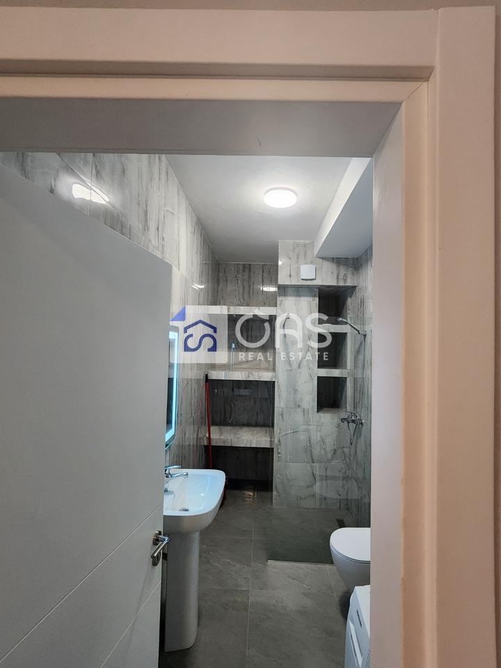 Jepet me qera  1+1 tek Komuna e Parisit