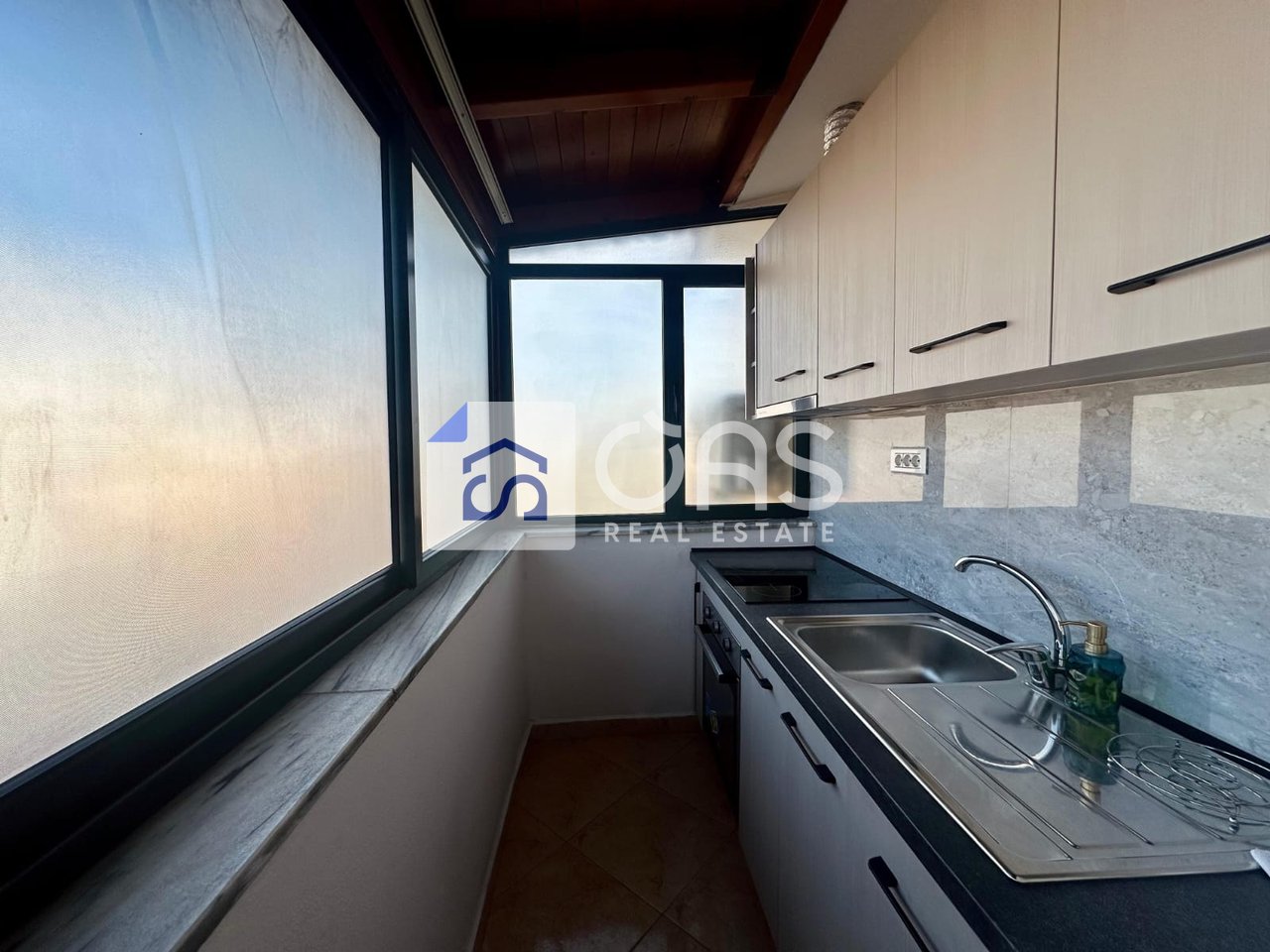 Jepet me qera apartament 2+1+2 pazari i ri