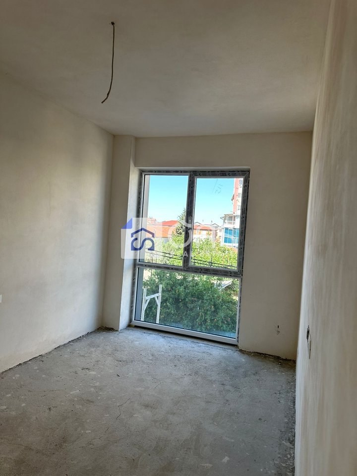 Vendesi appartamento 1+1 zona campo aviazione