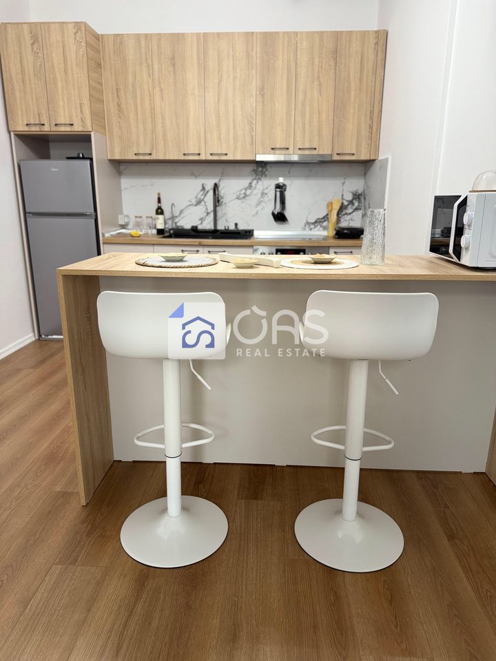 Jepet me qera apartament 1+1 te Rruga e Kavajes