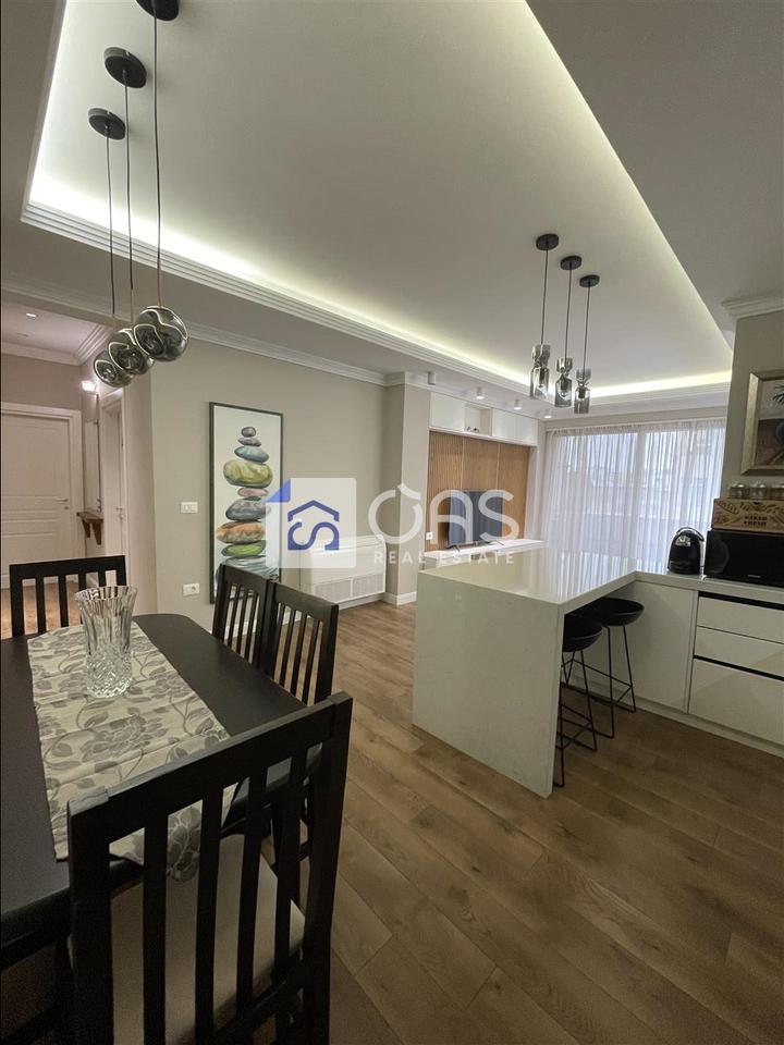 Jepet apartament me qera 2+1 Te Rruga Bardhyl