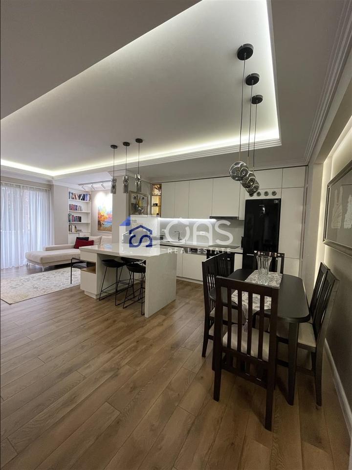 Jepet apartament me qera 2+1 Te Rruga Bardhyl