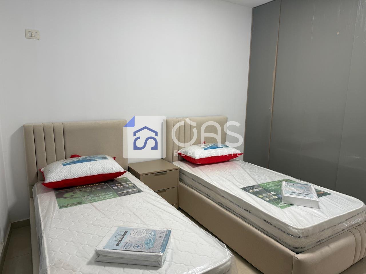 Jepet me qera apartament 2+1  Te Rruga e Dibres