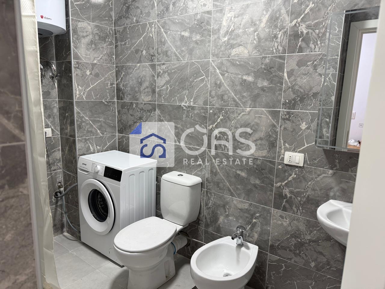 Jepet me qera apartament 2+1  Te Rruga e Dibres
