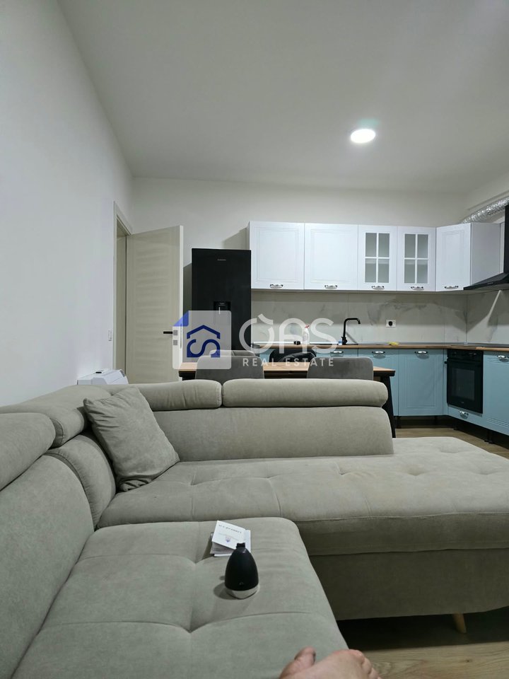 Jepet me qera Apartamenti 1+1+Parkim  Paskuqan