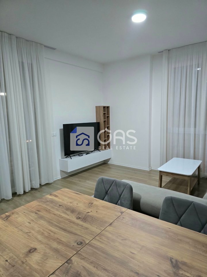 Jepet me qera Apartamenti 1+1+Parkim  Paskuqan