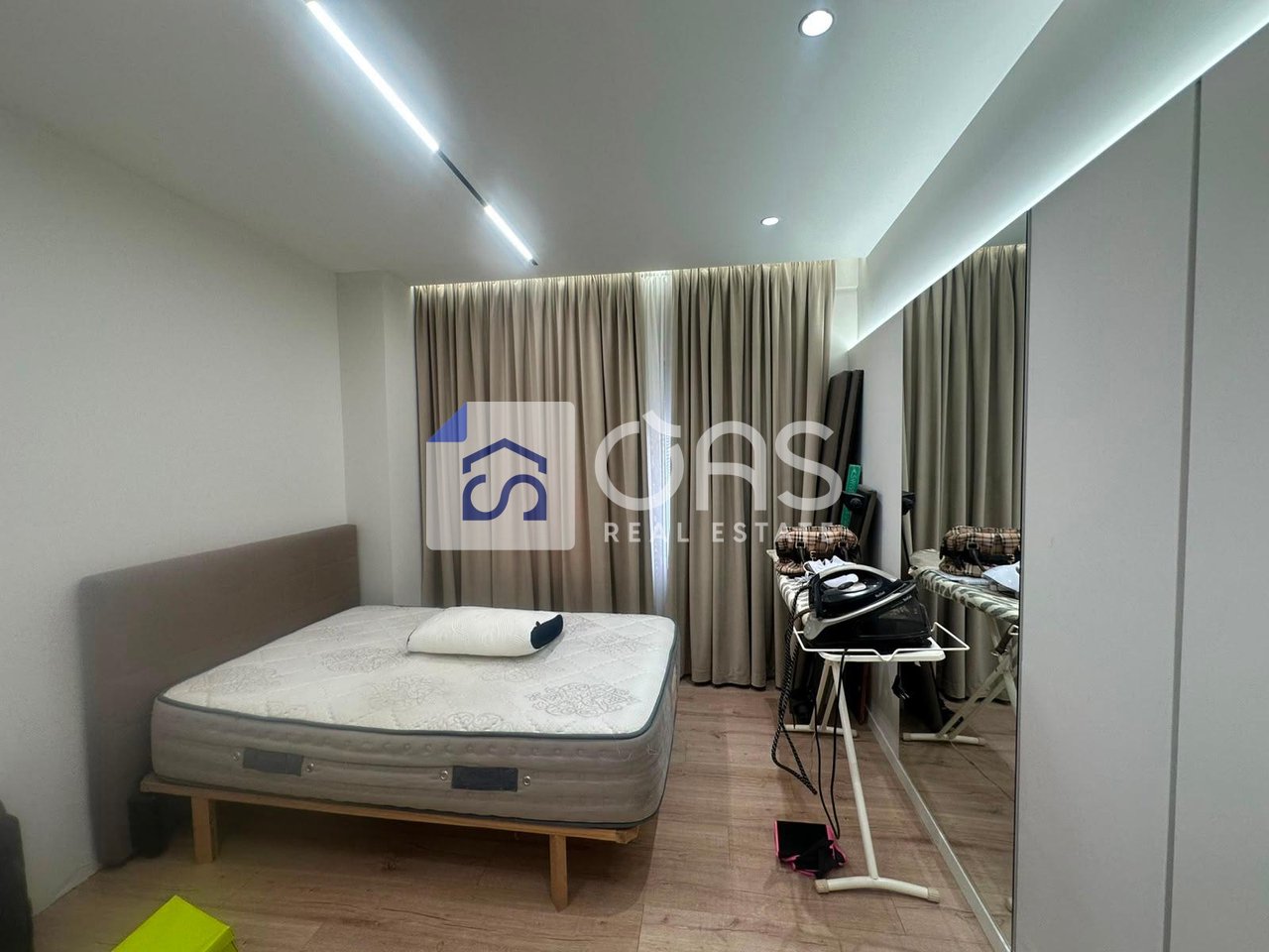 Jepet me qera Apartamenti 2+1  Selit