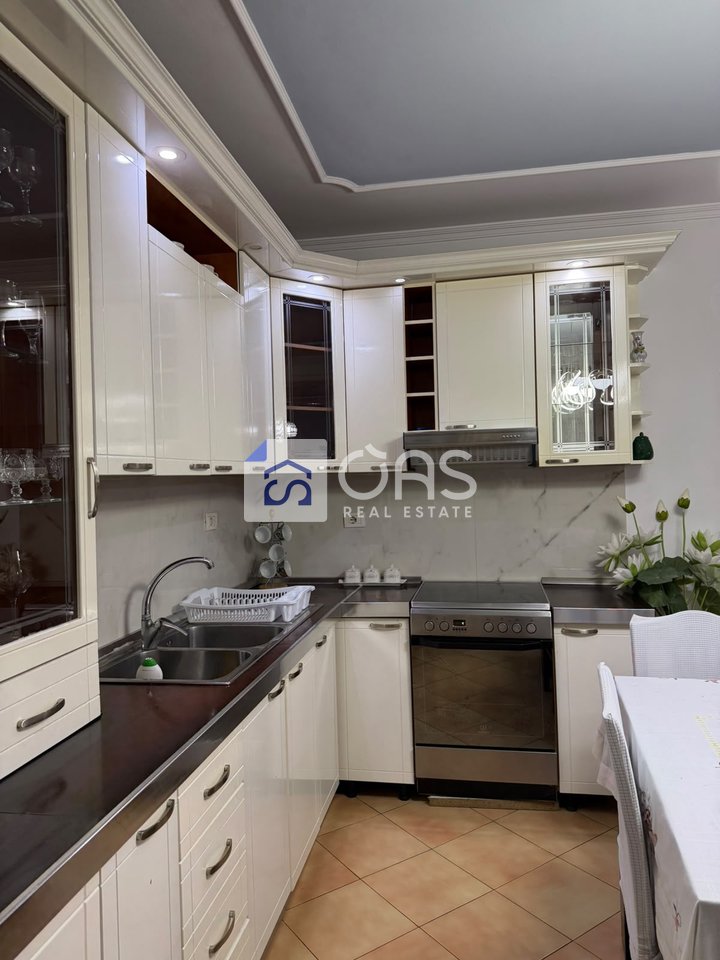 For rent 2+1 apartment Siri Kodra