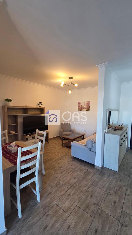Jepet me qera Apartamenti 2+1 Rruga Dibres